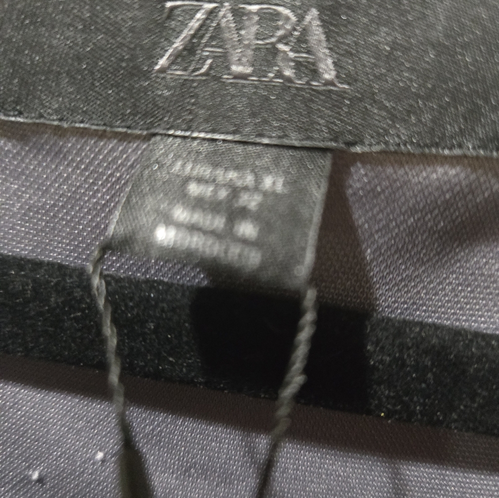 Zara Gray and White Mini Dress w/Pleats - XL but fits like L - Picture 6 of 7